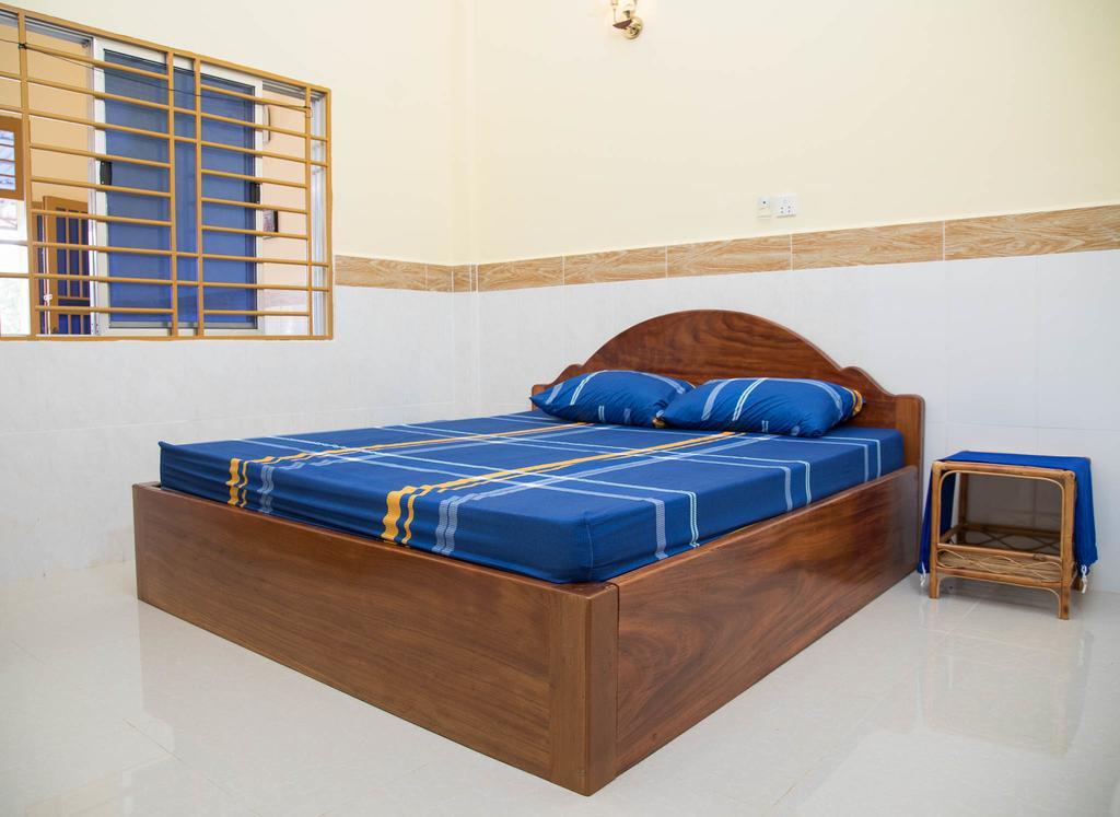 Nomads Guesthouse Кампот Екстериор снимка